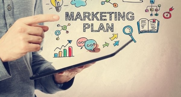 Your Friend is Developing a Marketing Plan for Her New Business. What Should She Put in This Plan?